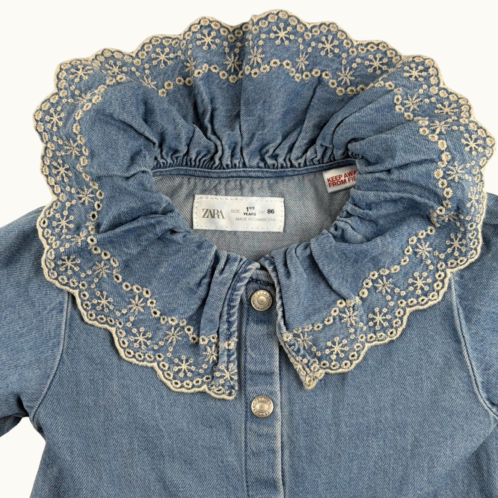 Robe en jean avec col broderie anglaise Zara - 18 mois