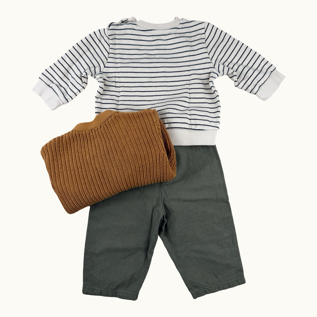 Ensemble 2 pulls et pantalon - 6 mois