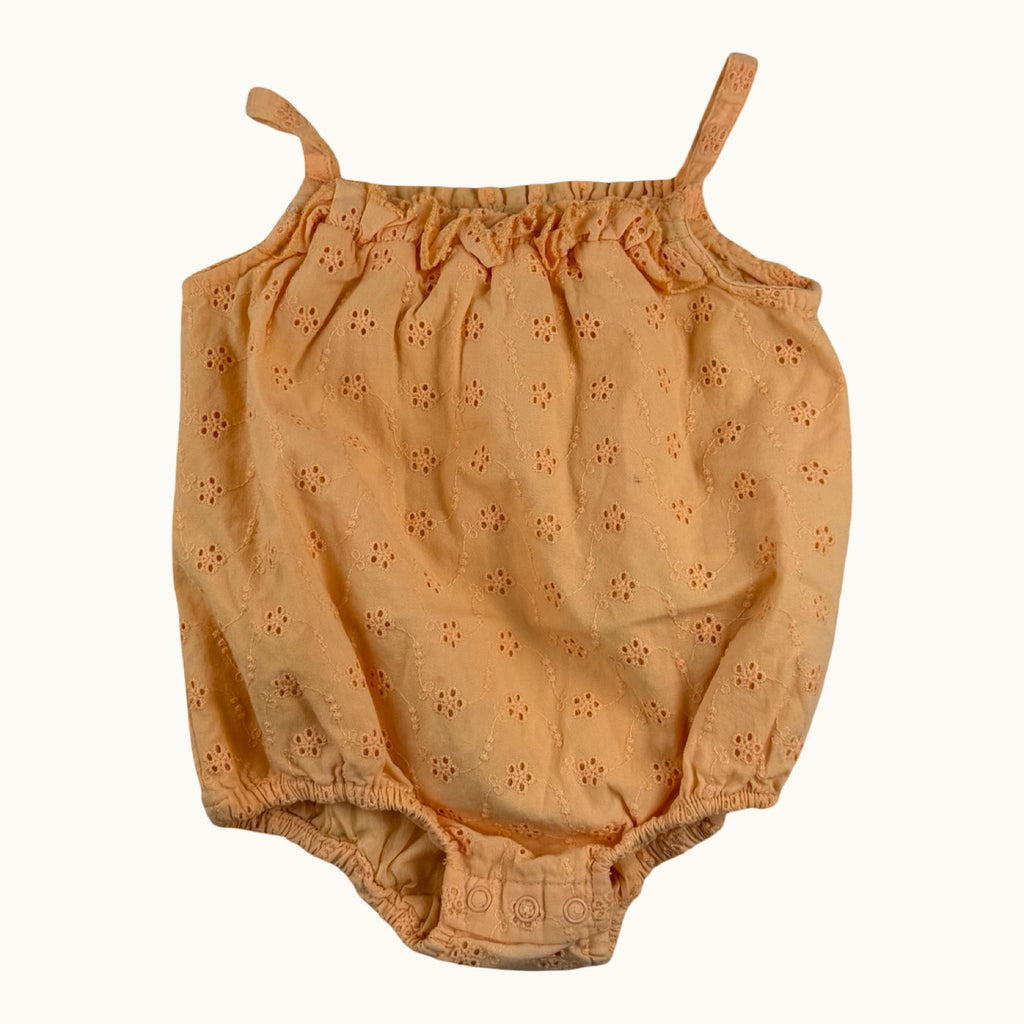 Barboteuse en broderie anglaise - 0 mois